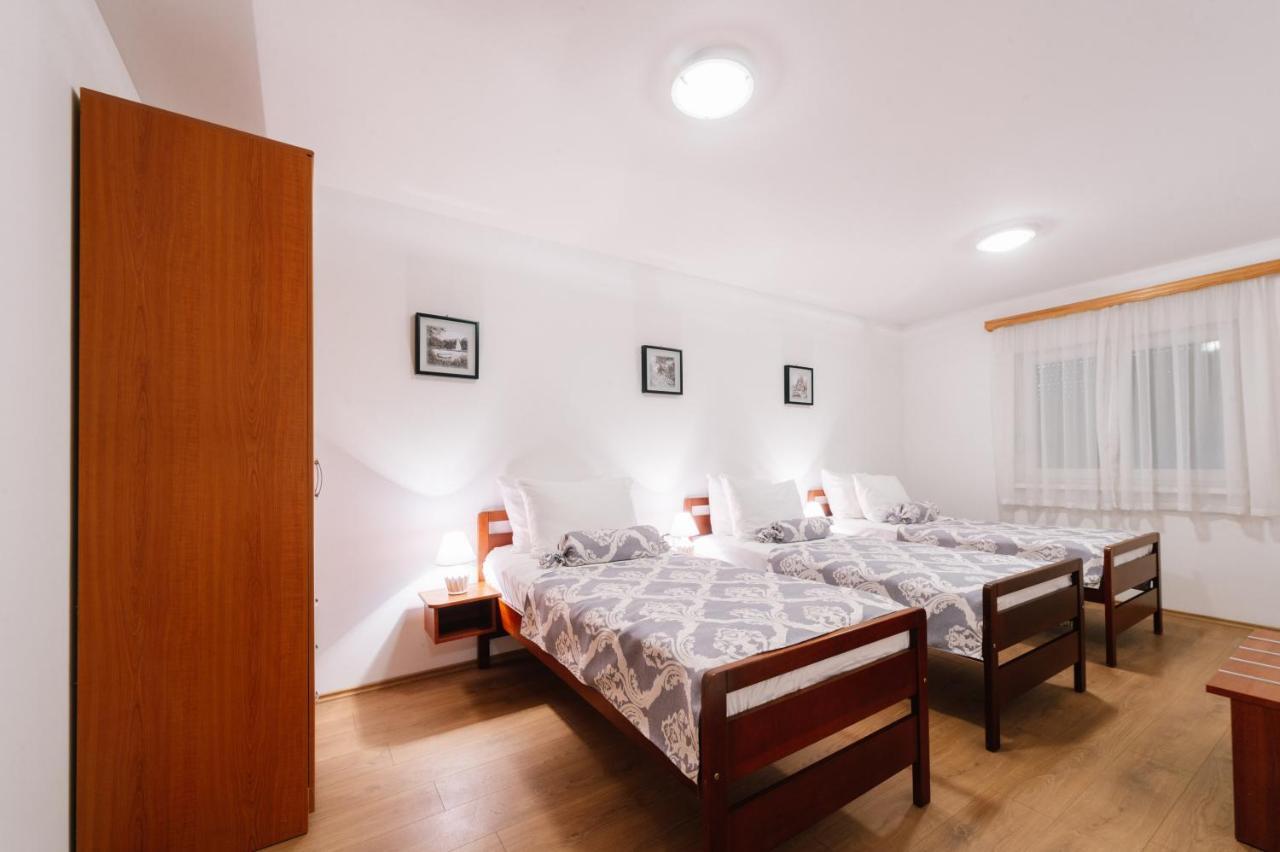 Irish House Medugorje Aparthotel Buitenkant foto