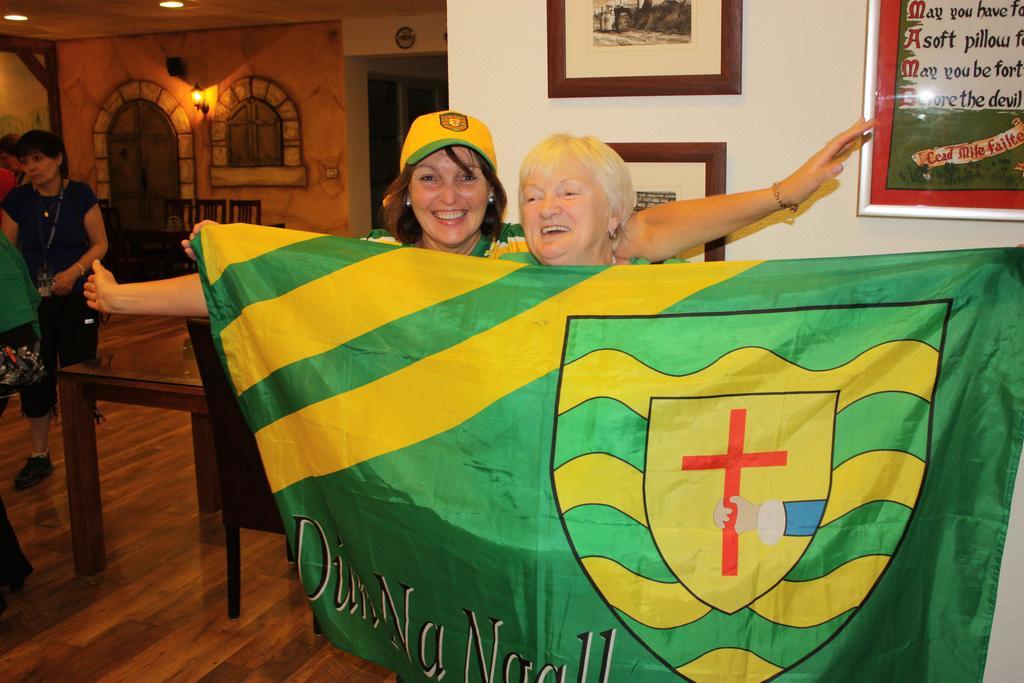 Irish House Medugorje Aparthotel Buitenkant foto